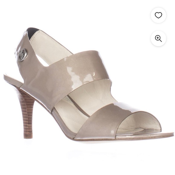 MICHAEL Michael Kors Beige Patent Heels - Picture 1 of 10